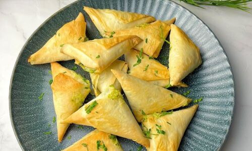 Spanakopita Triangles - Snacks, Appetizers & Desserts dari Spinach