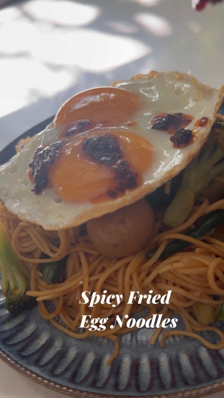 Spicy Fried Egg Noodles