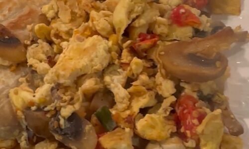 Spicy Mushroom And Tomato Scrambled Eggs - Food Recipes dari Mushroom