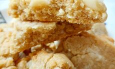 White Chocolate Macadamia Cookies