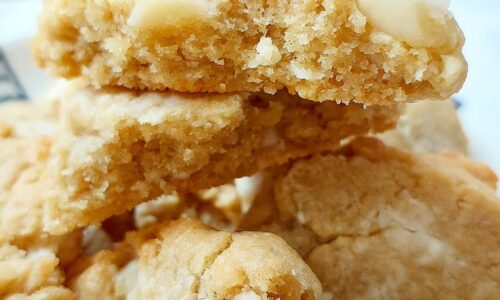 White Chocolate Macadamia Cookies