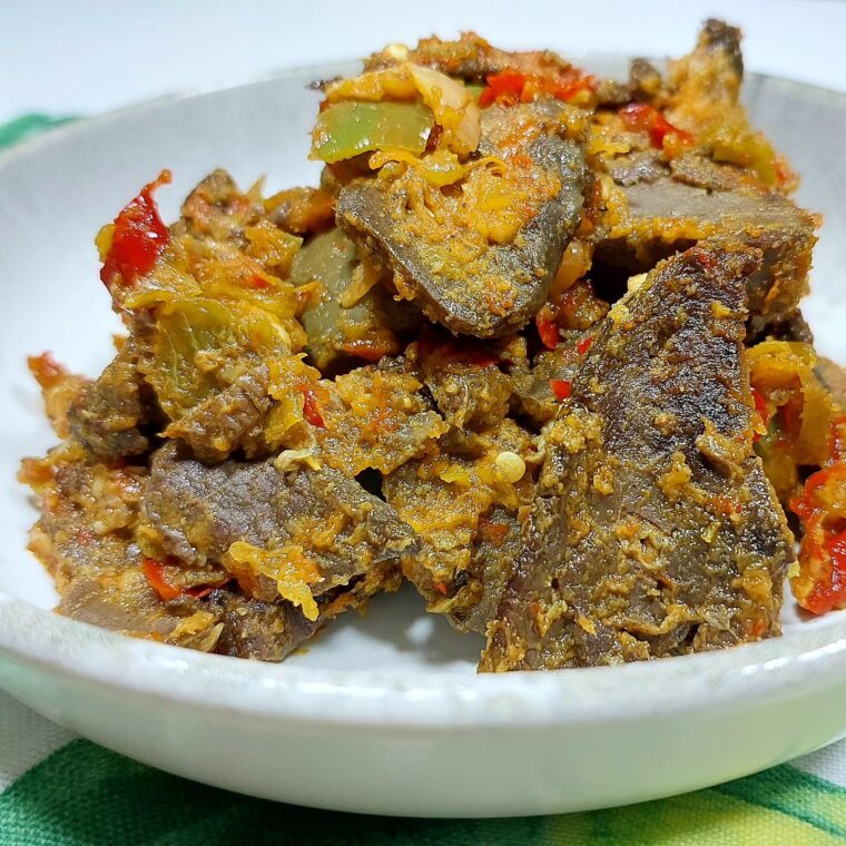 Paru Balado (Lungs In Indonesian Chilli Sauce)