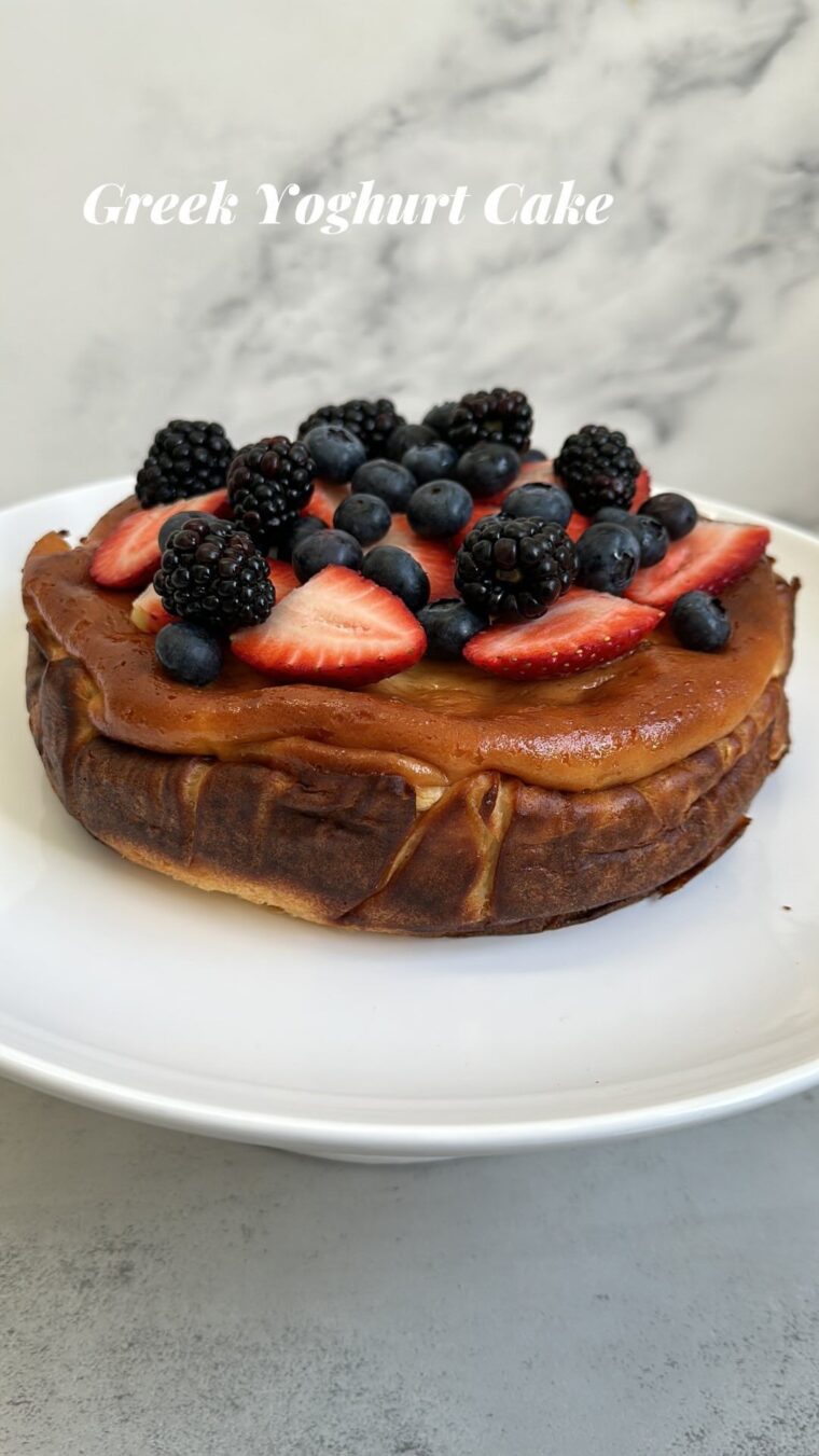 4 Ingredient Greek Yoghurt Cake