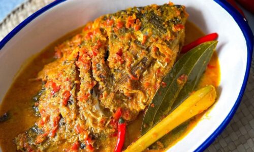 Asam Padeh Ikan (Spicy Tamarind Fish Stew)