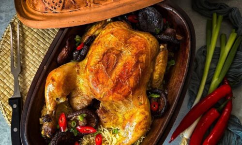 Chicken Rice In Clay Pot