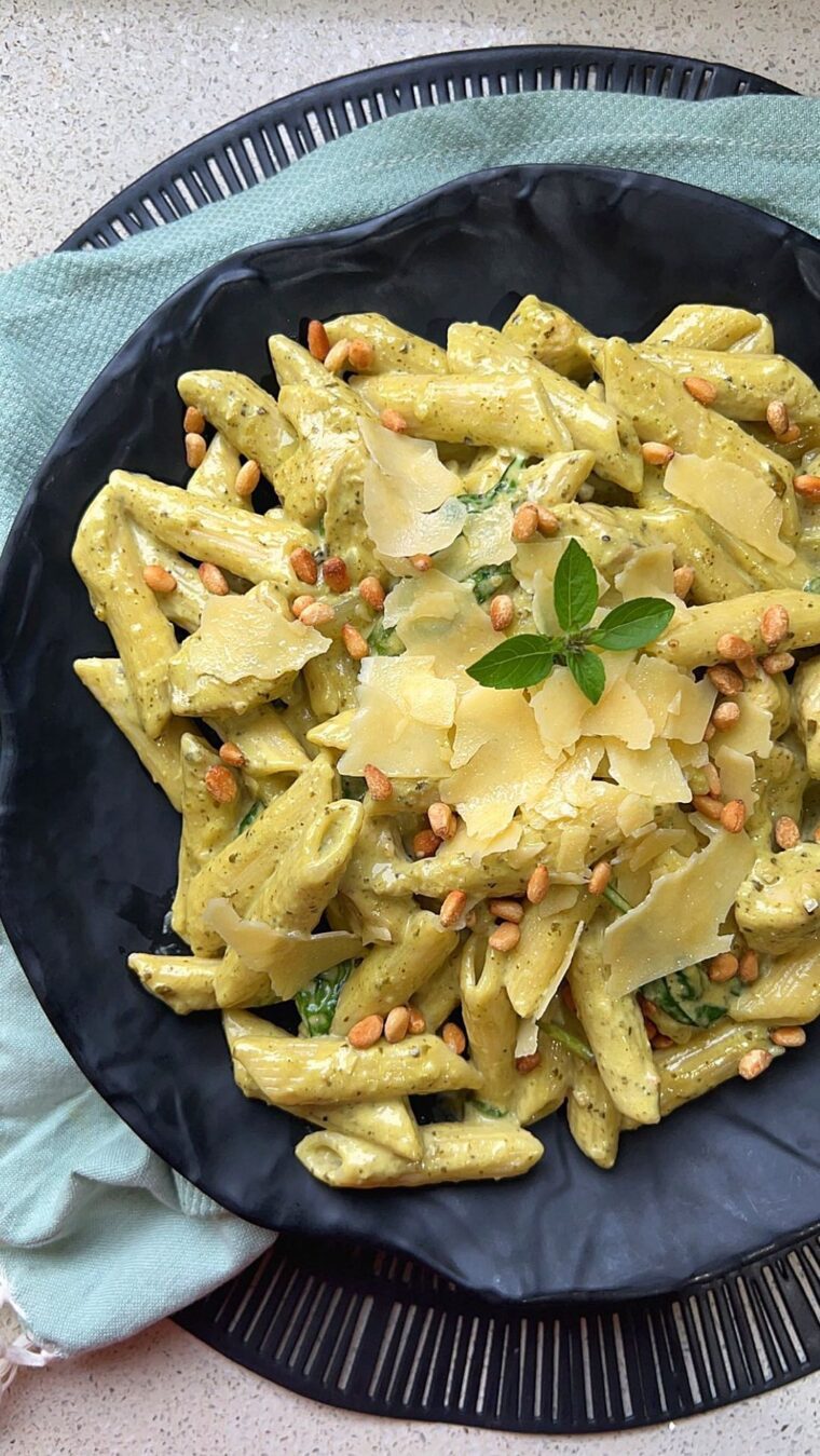Easy Chicken Pesto Pasta