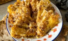 Pisang Goreng (Banana Fritter)