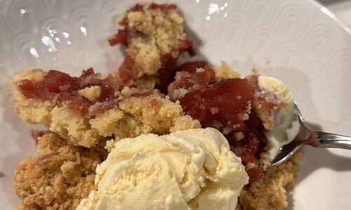Cranberry Strawberry And Apple Crumble