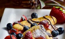 Fresh Berries Crepes