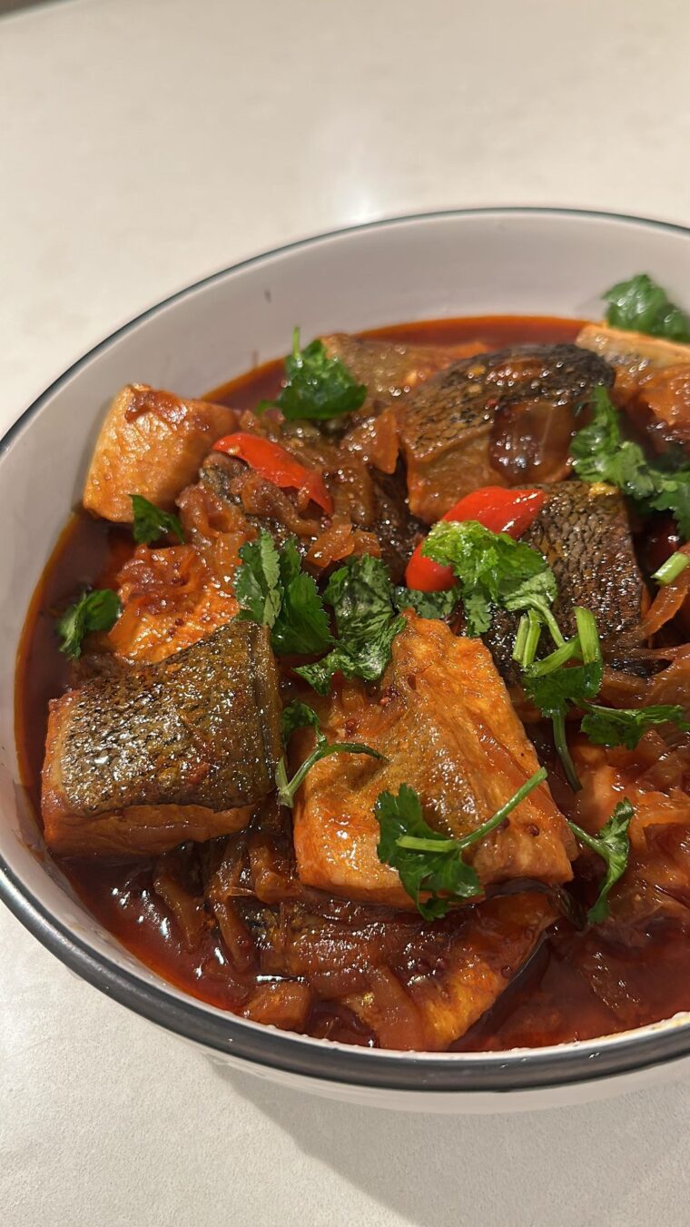 Picy Cranberry Salmon Curry