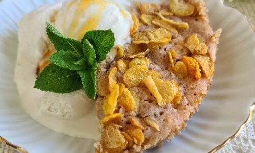 Microwave Apple Crumble Cake