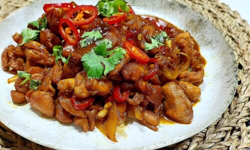 Vietnamese Caramel Chicken (Ga Kho)