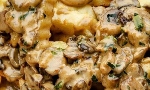 Hot Chips With Mushroom Sauce - Food Recipes dari Mushroom