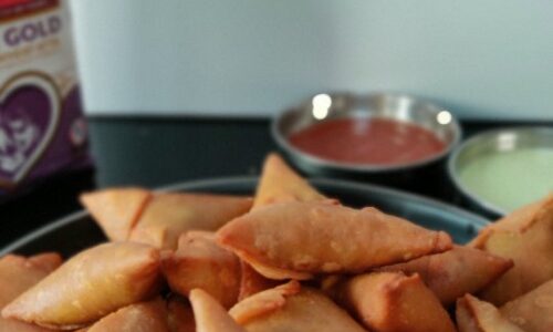 Vegetable Samosas - Snacks, Appetizers & Desserts dari Flour