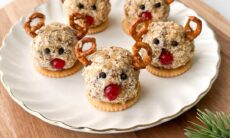 Rudolph Mini Cheeseballs
