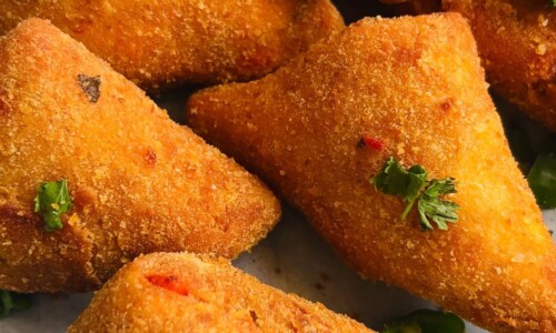 Bread Triangles Pockets With Creamy Butter Chicken Filling - Snacks & Sweets Recipes dari Chicken