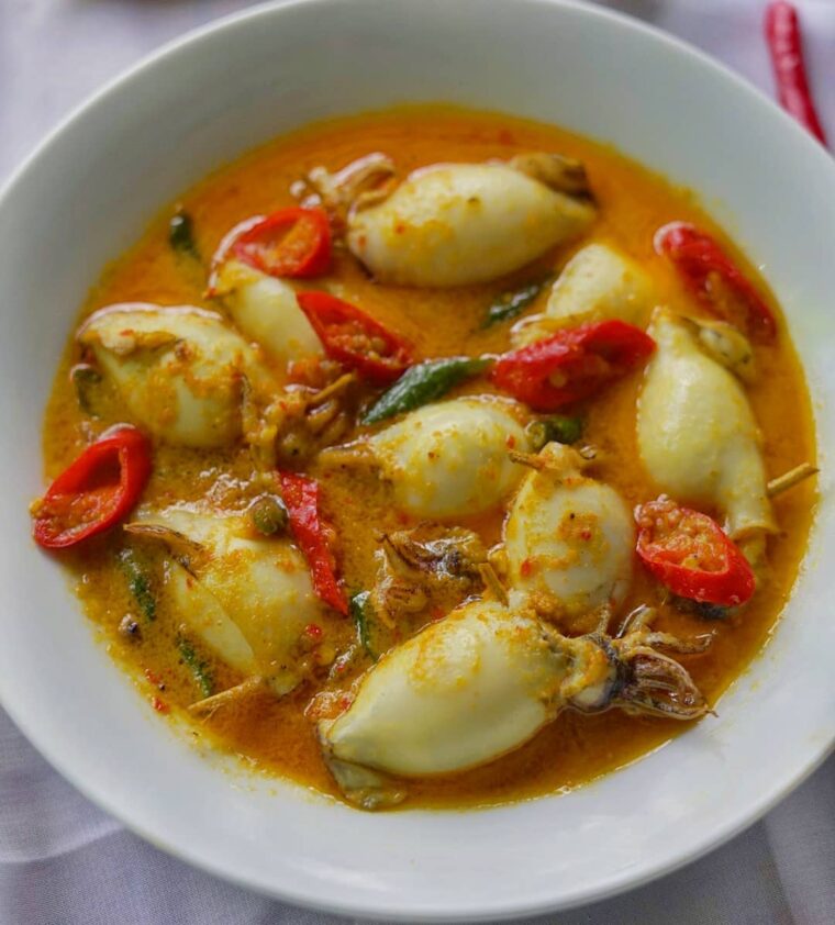 Resep Gulai Cumi Isi Telur Puyuh Dari norita_foods
