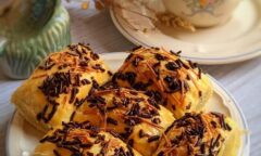 Resep Bolen Pisang Coklat Keju Dari wawawiati