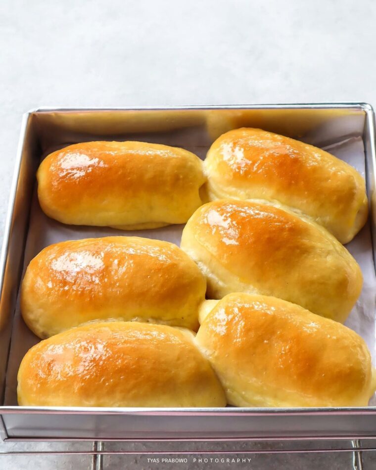 Resep Roti Pisang Coklat (No Mixer) Dari tyasprabowo