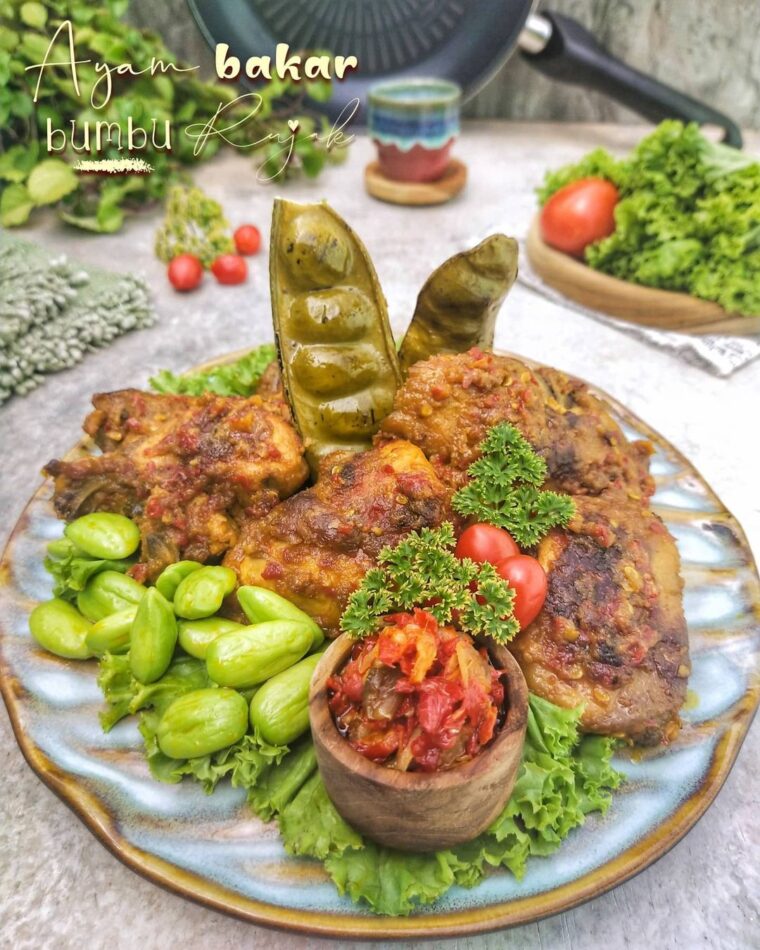 Resep Ayam Bakar Bumbu Rujak Dari aiai_tjhang.kitchen