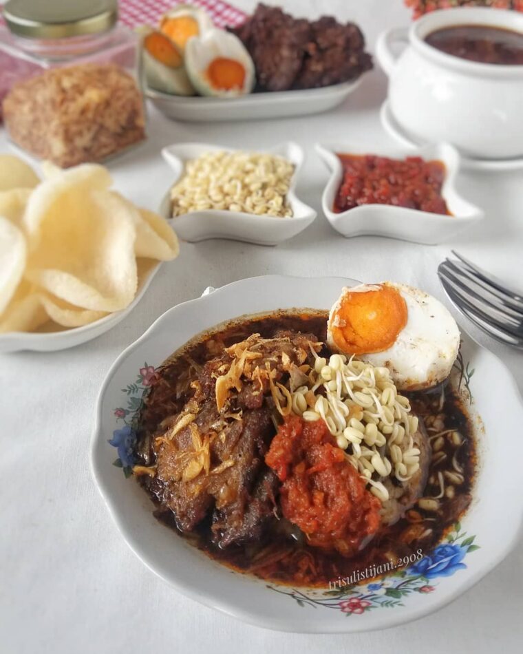 Resep Rawon Empal Dari trisulistijani.2908