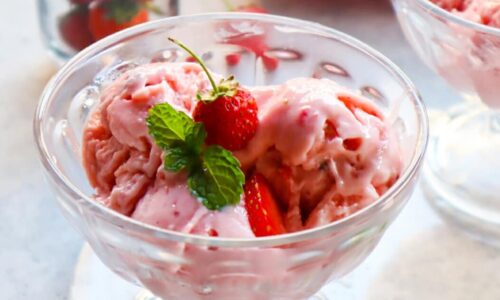 Es Krim Strawberry