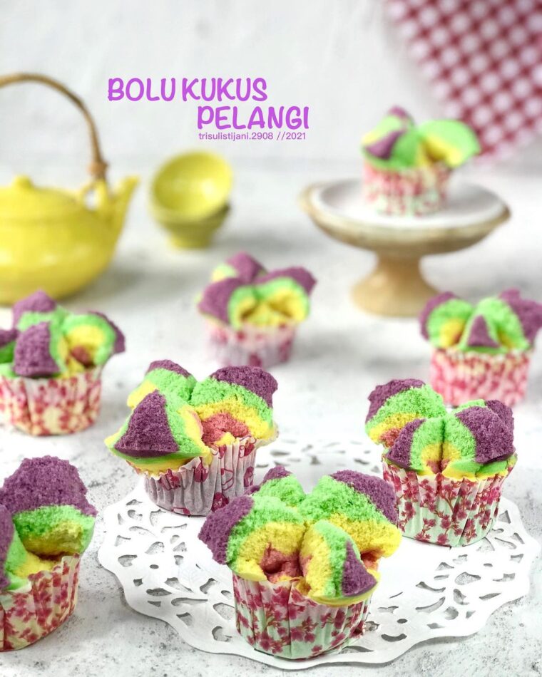 Resep Bolu Kukus Rainbow Dari trisulistijani.2908