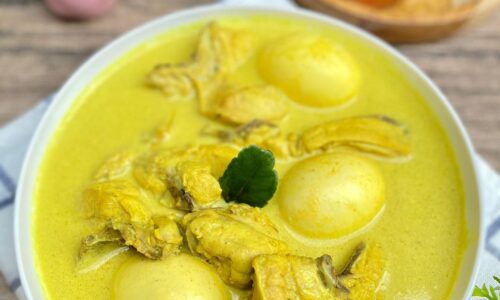 Gulai Ayam Telur Kuning