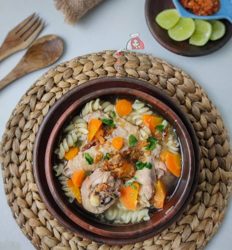 Resep Sup Ayam Makaroni Dari fika_ummurafkanz