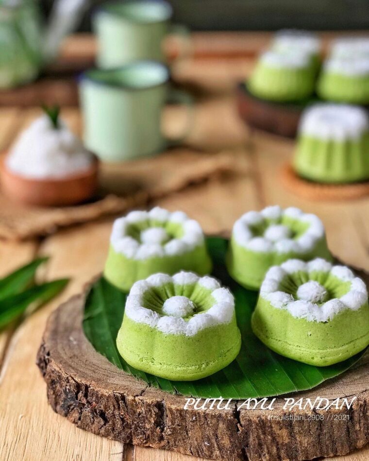 Resep Putu Ayu Pandan Dari trisulistijani.2908
