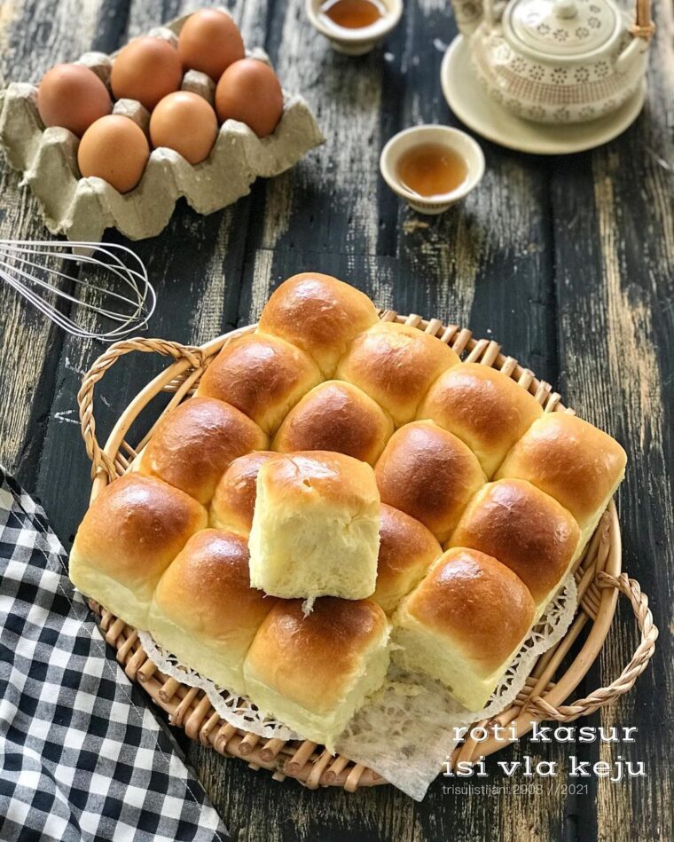 Resep Roti Kasur Isi Vla Keju Dari trisulistijani.2908