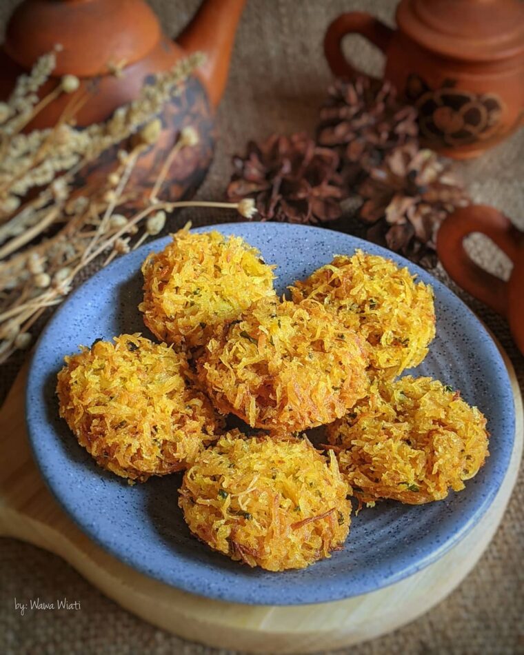 Resep Kremes Singkong Gurih/ Sarang Mas Dari wawawiati