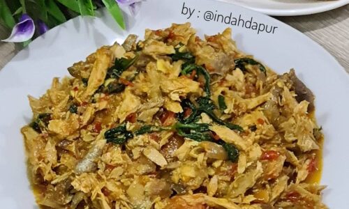 Tongkol Suwir Rica-rica Dengan Daun Basil