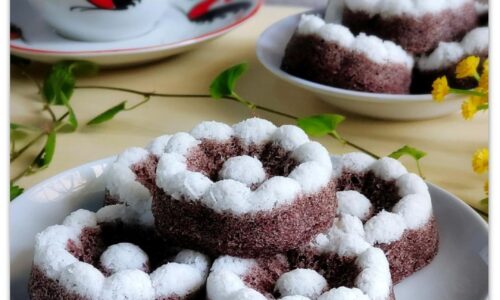 Putu Ayu Ketan Hitam