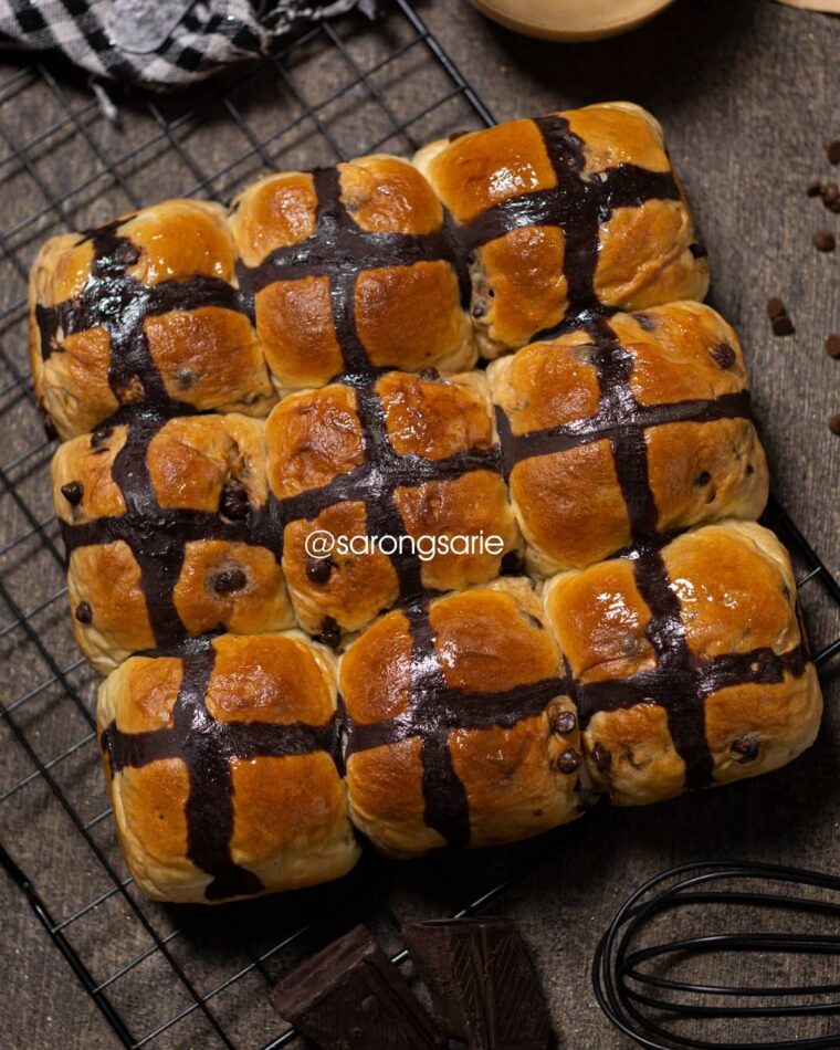 Resep Chocolate Chips Hot Cross Buns Dari sarongsarie