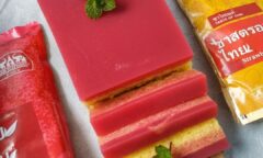 Resep Cake Pudding Thai Tea Strawberry Dari vhe.veronicaa