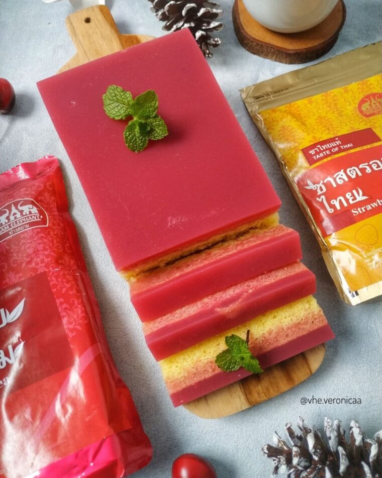 Resep Cake Pudding Thai Tea Strawberry Dari vhe.veronicaa
