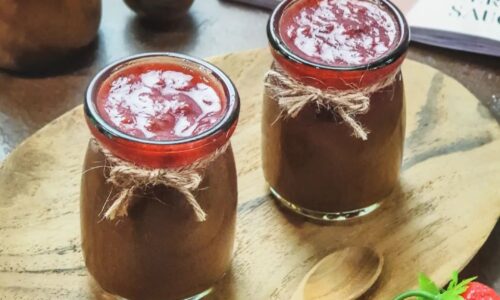 Chocolate Pannacota With Strawberry Sauce - Kue dari Gelatin