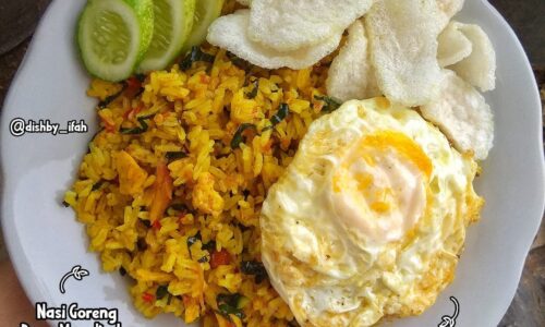Nasi Goreng Daun Mengkudu