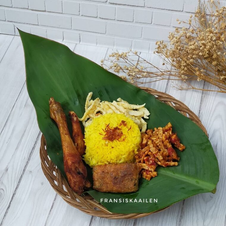 Resep Nasi Kuning Rice Cooker Dari fransiskaailen
