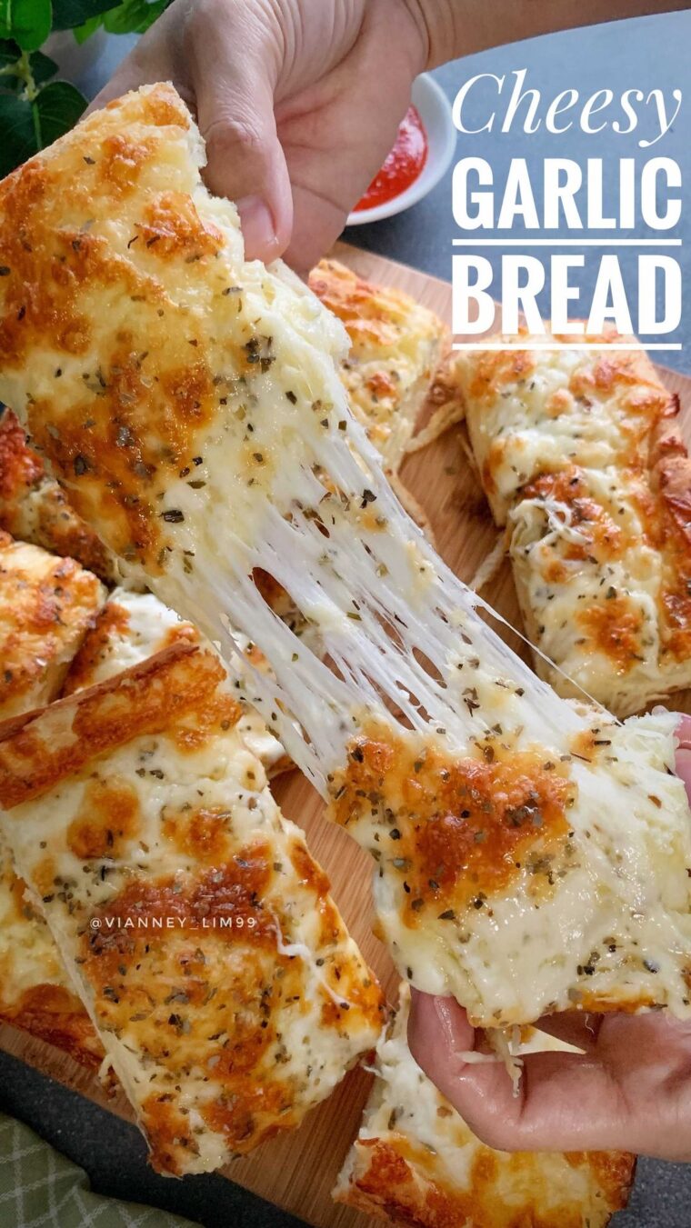 Resep Cheesy Garlic Bread Dari vianney_lim99