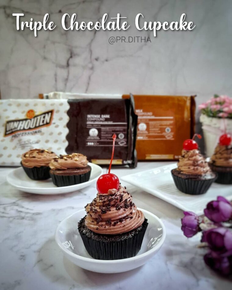 Resep Triple Chocolate Cupcake Dari pr.ditha