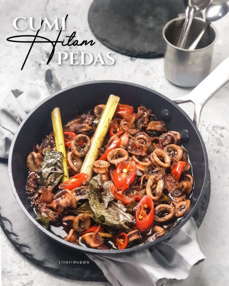 Resep Cumi Hitam Pedas Dari lisasiduppa_