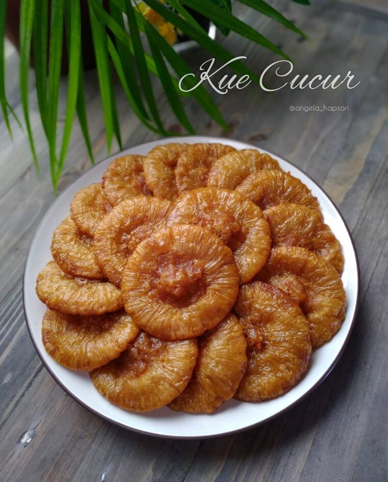 Resep Kue Cucur Gula Merah Dari angela_hapsari