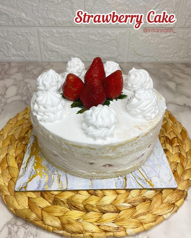 Resep Strawberry Cake Dari intanratih_