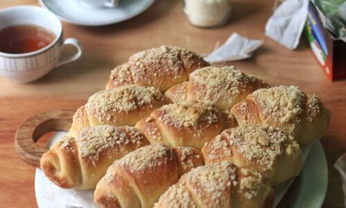 Chigiri Condensed Milk Bread