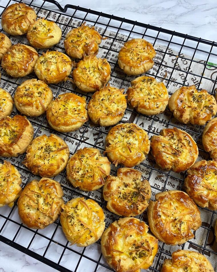 Resep Garlic Cheese Cookies Dari intanratih_