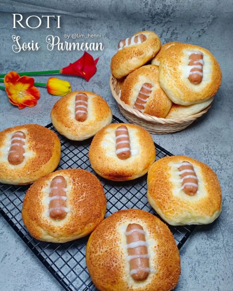 Resep Roti Sosis Parmesan Dari lim_henni