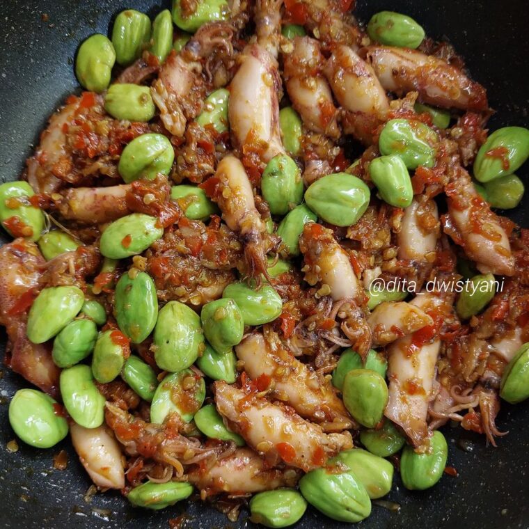 Resep Sambal Goreng Cumi Asin Pete Dari dita_dwistyani
