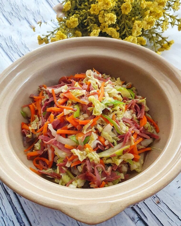 Resep Stirfry Napa Cabbage With Smoked Beef Dari yscooking
